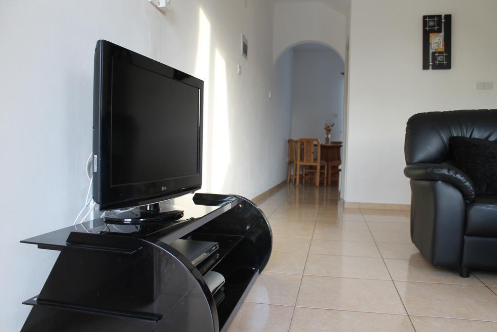 Diana Townhouse 2 Apartment Paphos Ruang foto