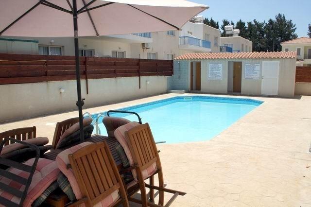 Diana Townhouse 2 Apartment Paphos Bagian luar foto
