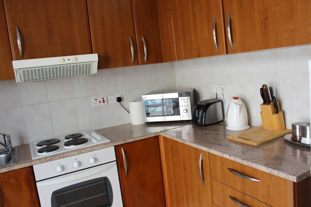 Diana Townhouse 2 Apartment Paphos Bagian luar foto