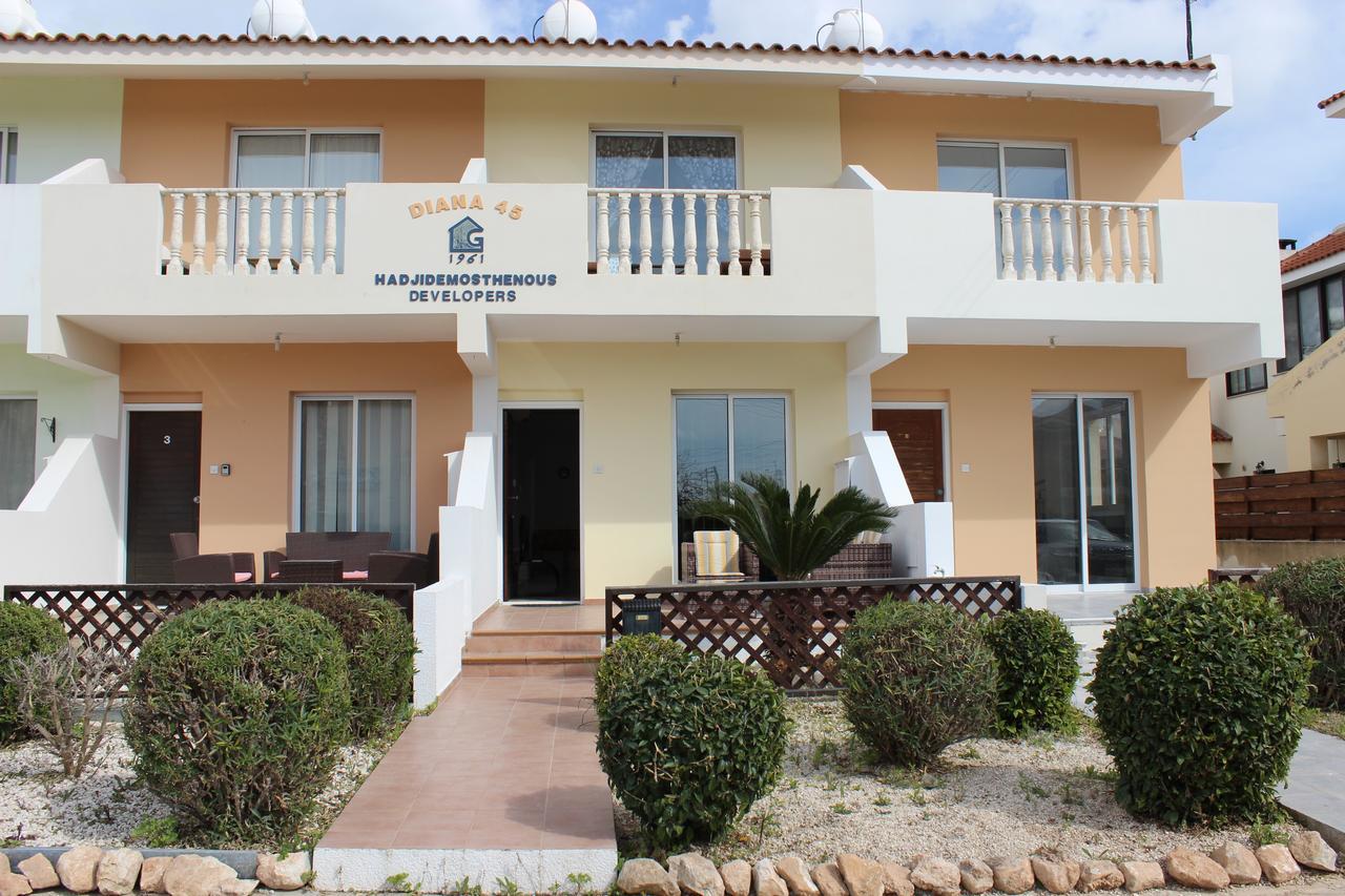 Diana Townhouse 2 Apartment Paphos Bagian luar foto